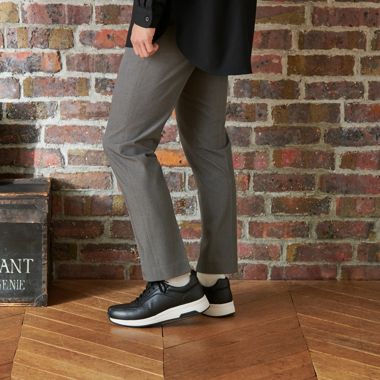 Waterproof Leather Sneakers | DN1001