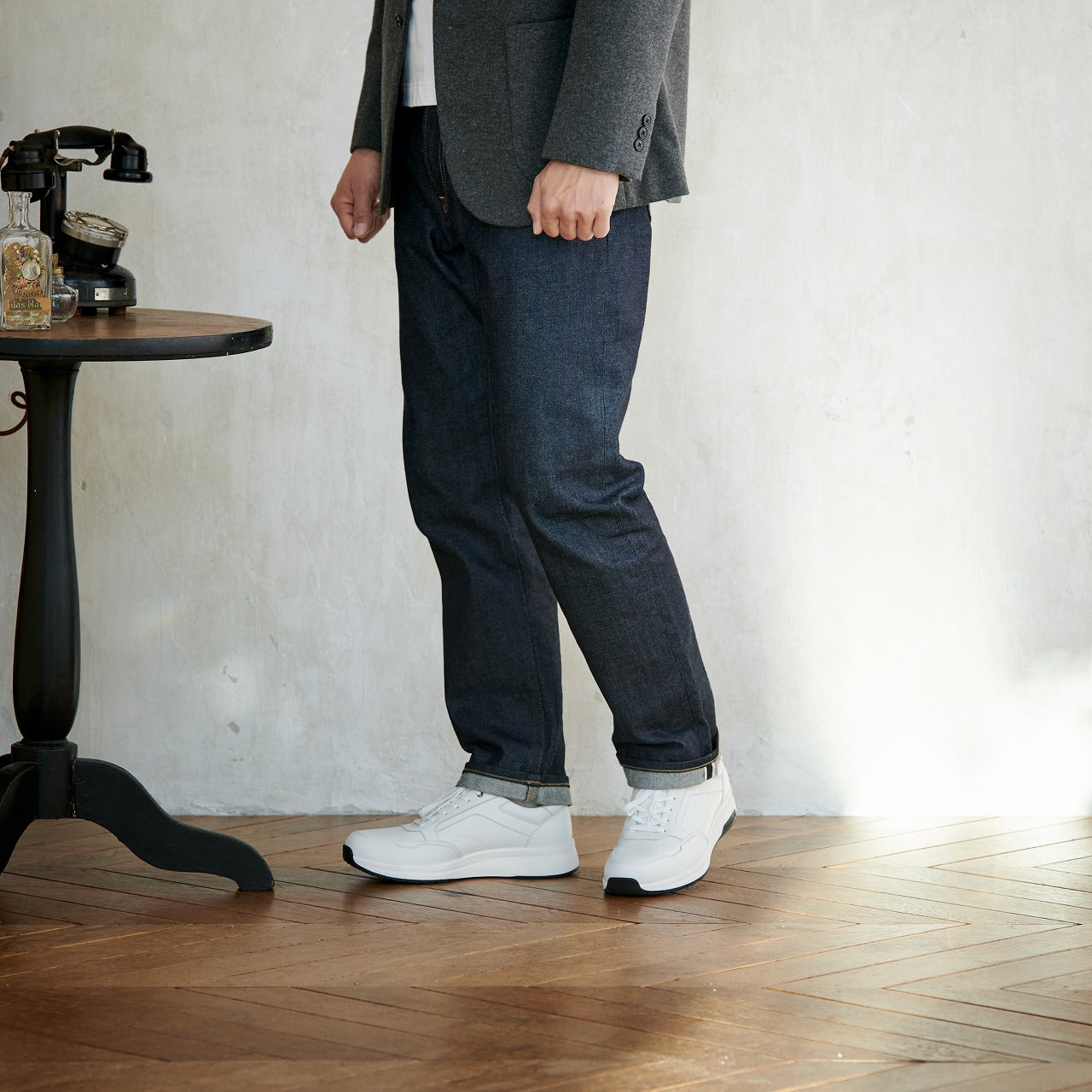Waterproof Leather Sneakers | DN1001