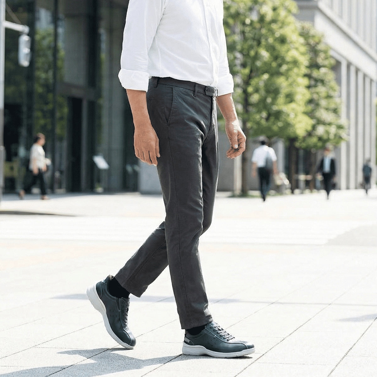 Hands-Free Leather Walking Shoes | DR7002